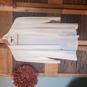 Super pretty off white shrug